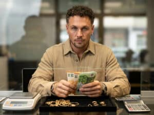 Comprare oro in contanti: limiti legali, obblighi e consigli da Compro Oro D'Oro