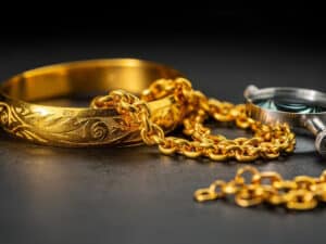 Oro 21 Carati Prezzo: Guida Completa alla Valutazione e Vendita con Compro Oro D'Oro